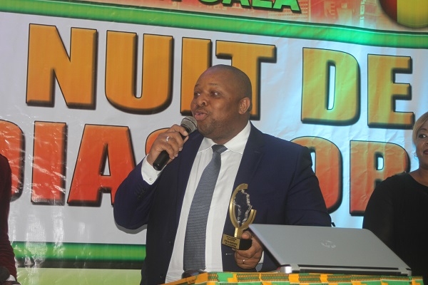Le diplomate Touré Ousmane a été distingué Prix de l&#039;Etoile montante de la diaspora ivoirienne lors de la deuxième édition de la Nuit de la diaspora
