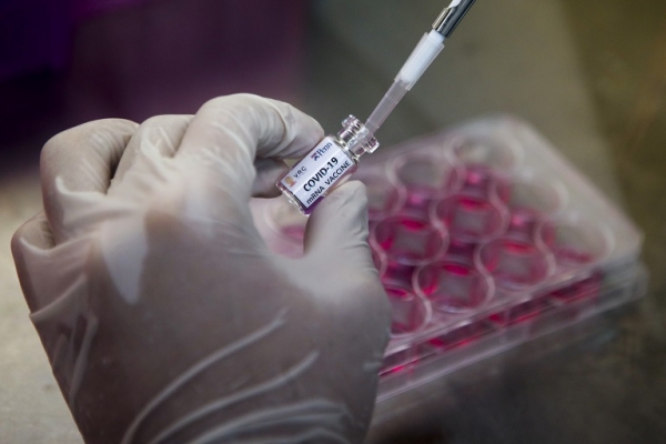 Covid-19/ Vaccin;  L'UE et les USA veulent intensifier leur coop&eacute;ration