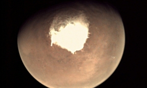 Espace : Un immense lac d’eau liquide découvert sur la planète Mars