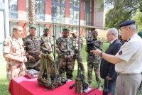 Mali : La France fait un don de 80 radios aux Forces Armée Malienne (FAMas) du G5 Sahel