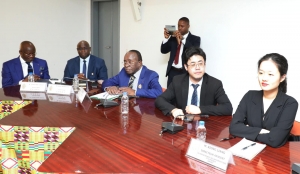 Coopération Côte d&#039;Ivoire - Chine : la délégation de l’Association du Peuple Chinois pour l&#039;Amitié visite le CESEC