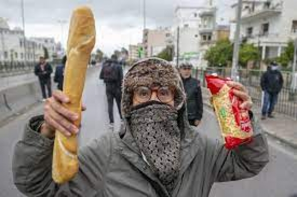 Tunisie: La nouvelle loi contre la spéculation menace la liberté d’expression