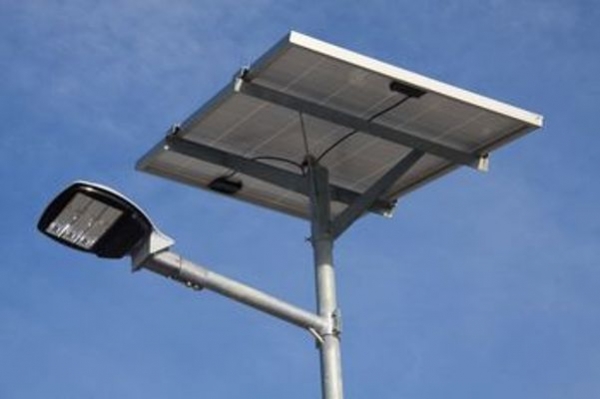 Eclairage public : Adjamé et Tanda premières villes ivoiriennes aux lampadaires solaires