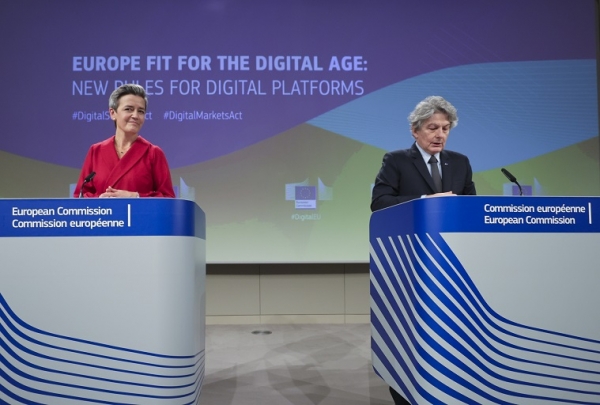 L'UE ambition r&eacute;guler l&rsquo;activit&eacute; des g&eacute;ants du web