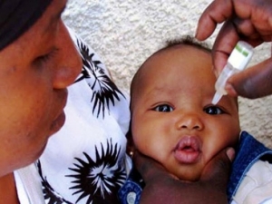 Une campagne de vaccination contre la poliomyélite 