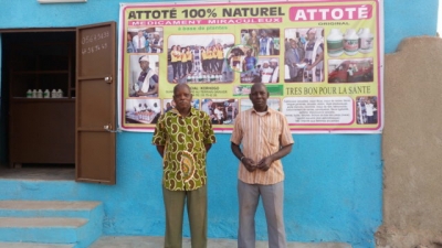 Le magasin de vente du produit traditionnel &quot;Attoté&quot; réputé aphrodisiaque
