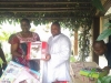 Côte d’Ivoire-Fêtes de fin d’année : Le diplomate Ousmane Touré cadeaute des enfants du Kabadougou