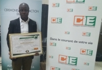 Le journaliste Benjamin Bassolé, vainqueur du prix Alfred Dan Moussa du meilleur journaliste pour la paix de la CEDEAO