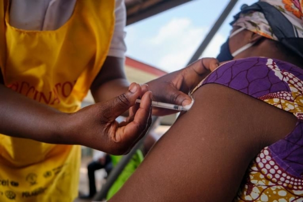 Burkina Faso: Plus de 115 000 doses de vaccins contre la Covid-19 livrées