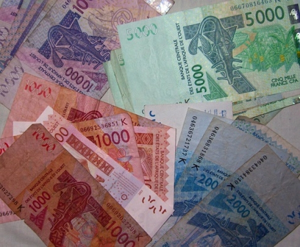 Le franc CFA, une &quot;survivance coloniale&quot; à ranger &quot;au musée des antiquités &quot;, selon un économiste