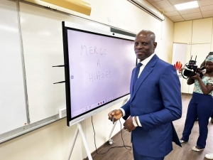 Côte d&#039;Ivoire/ Enseignement Supérieur: le ministre Adama Diawara inaugure l&#039;Académie des TIC Amadou Gon Coulibaly de l&#039;INP-HB