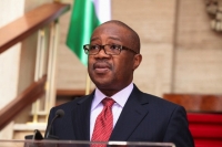 Le ministre de la Justice Sansan Kambil&eacute;