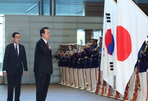 La Corée du Sud réintègre le Japon parmi ses “partenaires commerciaux de confiance”