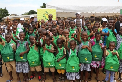 Côte d’Ivoire/ La Fondation Future Africa offre de kits scolaires au groupe scolaire Anono