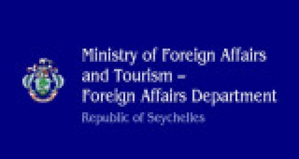 Seychelles: Le Ministre Radegonde reçoit l’Ambassadeur Désigné de la Côte d’Ivoire