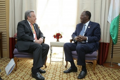 Antonio Guteres (à gauche), ici avec le président ivoirien Alassane Ouattara entend révolutionner l&#039;ONU