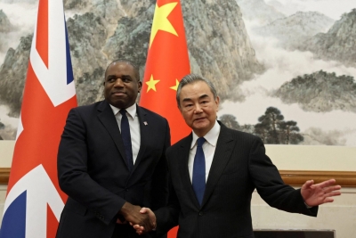 Les ministres des Affaires étrangères du Royaume-Uni et de la Chine réactivent le dialogue