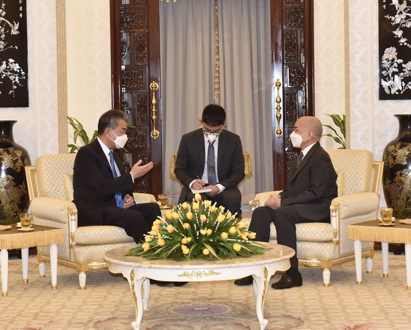 Xi se dit impatient de cimenter l&#039;amitié et de promouvoir la coopération avec le Cambodge