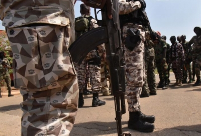 Côte d’Ivoire : Des gendarmes en colère bloquent le corridor nord d’Abidjan