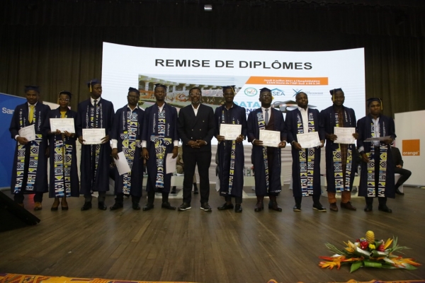 Côte d&#039;Ivoire: Remise de diplôme à la 1ère promotion de « Data Science Institute » de l’INP-HB à  Yamoussoukro