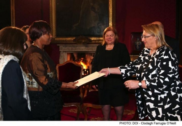 Diplomatie : l’Ambassadeur Janine Tagliante-Saracino présente ses lettres de créance à la Présidente de la République de Malte