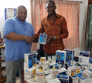 Soutien aux malades du diabète en Côte d’Ivoire : Le diplomate Ousmane Touré offre du matériel médical à l’AODCI