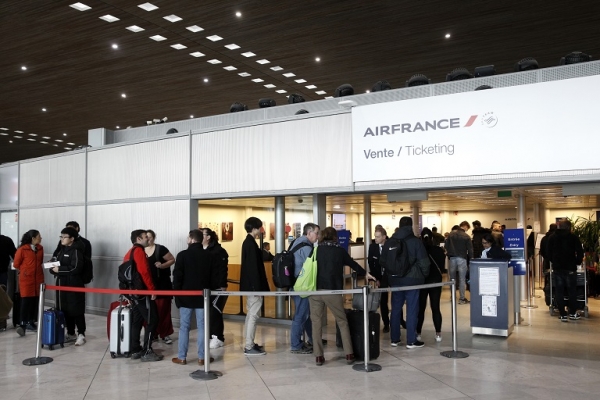 Covid-19: L’UE adopte des critères communs de restrictions de voyage
