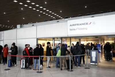 Covid-19: L’UE adopte des critères communs de restrictions de voyage