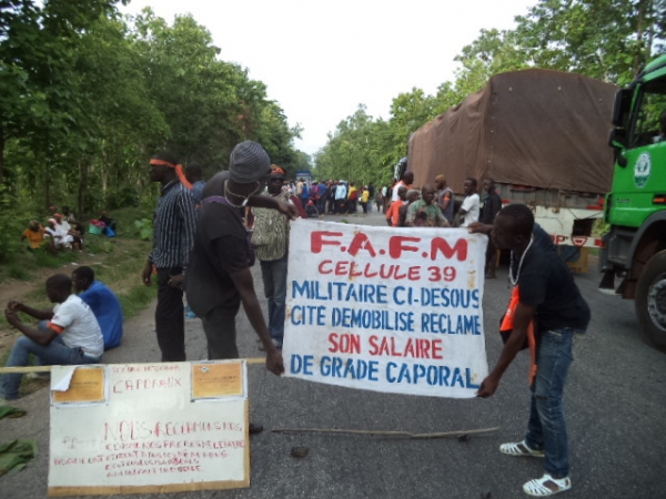 C&ocirc;te d'Ivoire : Les ex-combattants lib&egrave;rent le corridor Sud de Bouak&eacute; apr&egrave;s un d&eacute;but de n&eacute;gociation