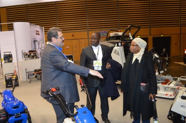 Mme Condé Diénébou et M.Berthé Onagna en prospection au SIMA 2017, à Paris Nord Villepinte