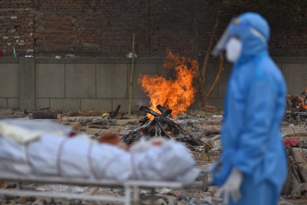 Covid: Plus de 4 millions de décès dans le monde