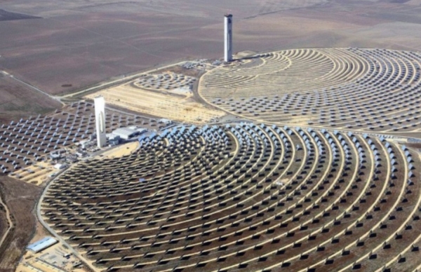Maroc : Noor Ouarzazate, l’un des plus grands parcs solaires au monde, contribue à la transition énergétique de l’Afrique