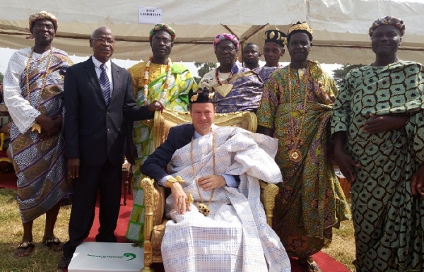 Côte d&#039;Ivoire : L’ambassadeur d’Espagne fait chef traditionnel Agba à M’Bahiakro
