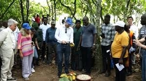 Côte d&#039;Ivoire : le Commissaire Européen Virginijus Sinkevičius impressionné par  Initiatives Durables dans la production de Cacao