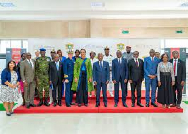 Coopération Bilatérale : la Côte d’Ivoire et les USA signent un accord relatif aux opérations de lutte contre les activités maritimes transnationales illicites