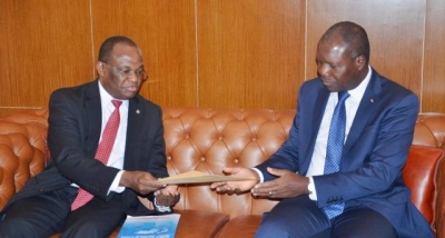 Le nouveau Représentant de l’OMS en Côte d&#039;Ivoire présente sa lettre d’accréditation au chef de la diplomatie ivoirienne