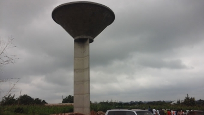 Un château d&#039;eau réalisé dans le cadre du PAIA-ID pour déservir les populations en eau potable