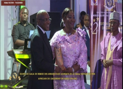 Côte d’Ivoire : Pr Thérèse Aya Ndri-Yoman honorée pour son impact révolutionnaire sur la Santé africaine à Yaoundé