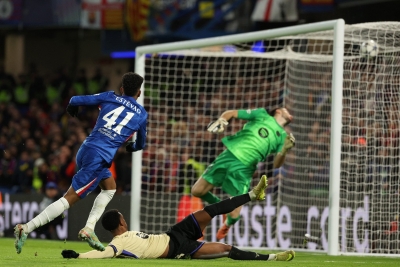 Football-UEFA Champions League (5e journ&eacute;e) : le Bar&ccedil;a chute &agrave; Londre, la remontada du PSG au Parc des Princes