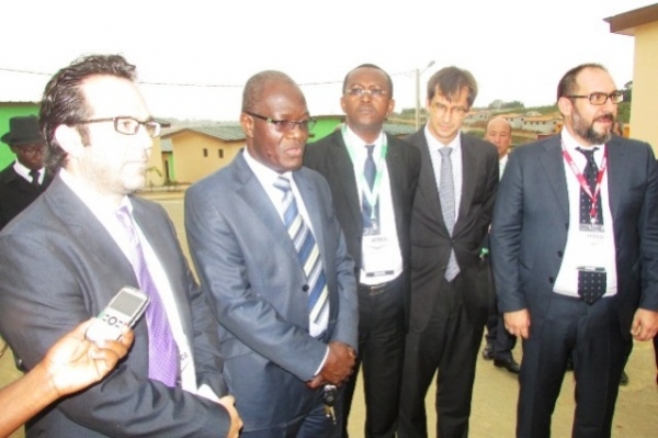 Logements sociaux en Côte d’Ivoire : les partenaires financiers d’Opes Holding sur son site de Bingerville