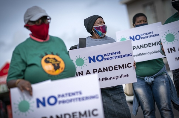 Covid-19/ Vaccins: La levée des brevets suscite un vif débat