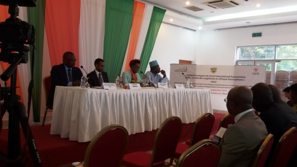 Respect du droit international humanitaire: une trentaine d’experts se consultent à Abidjan