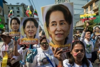 Le parti d’Aung San Suu Kyi appelle à “sa libération” immédiate