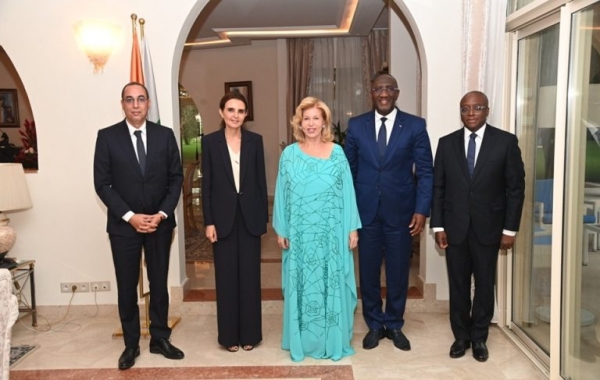 Côte d’Ivoire : Dominique Ouattara échange avec Naziha Belkeziz de la Banque centrale populaire