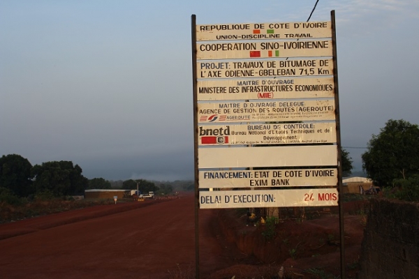 Côte d’Ivoire : Des équipes de nuit mises en place pour finir les travaux de l’axe Odienné-Gbéléban