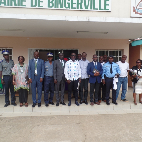 Côte d’Ivoire : le Trésor Public encourage les populations de Bingerville à souscrire aux bons et obligations du Trésor
