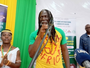 Côte d&#039;Ivoire : un colloque s&#039;ouvre sur l&#039;œuvre de l&#039;artiste Tiken Jah à Abidjan