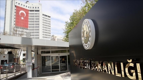 Ankara convoque l&#039;ambassadeur de Suède et condamne l&#039;autodafé d&#039;un Coran