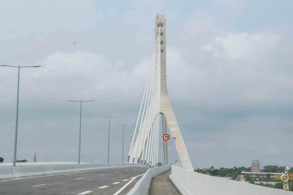 Côte d&#039;Ivoire/ Infrastructure routière : Le Président Alassane Ouattara met officiellement en service le 5e pont d&#039;Abidjan