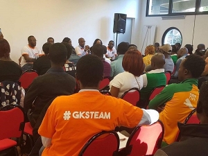 Les mouvements et organisations de France acquis à la cause du président de l’Assemblée nationale ivoirienne Guillaume Soro ont fait une déclaration en soutien à leur patron, et surtout à M. Koné Kamarate Souleymane dit Soul to Soul incarcéré à la MACA dans l’affaire de « cache d’armes » à Bouaké.